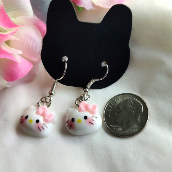White Kitty Earrings Pink Bow - Picture 1 of 4